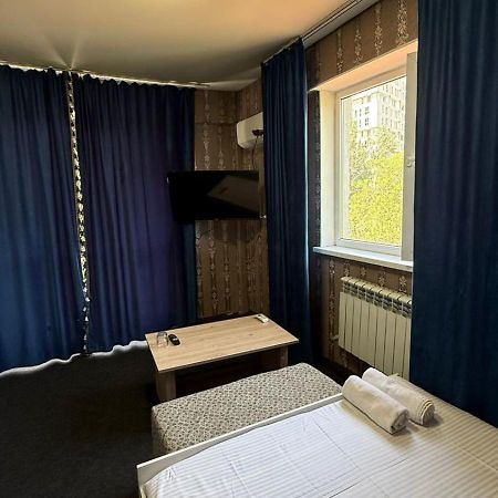 Пана Hotell Alma-Ata Exteriör bild