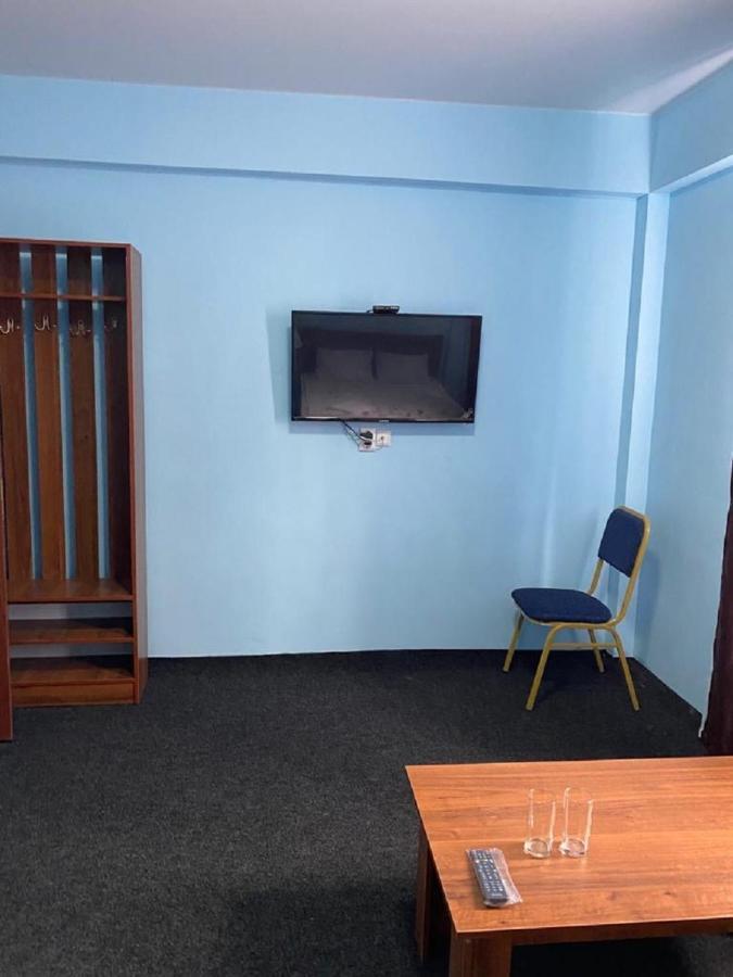 Пана Hotell Alma-Ata Exteriör bild