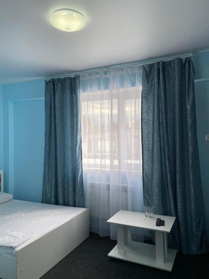 Пана Hotell Alma-Ata Exteriör bild