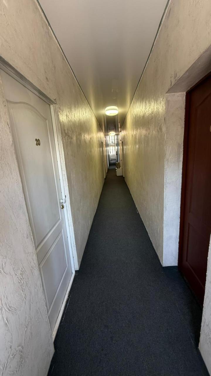 Пана Hotell Alma-Ata Exteriör bild