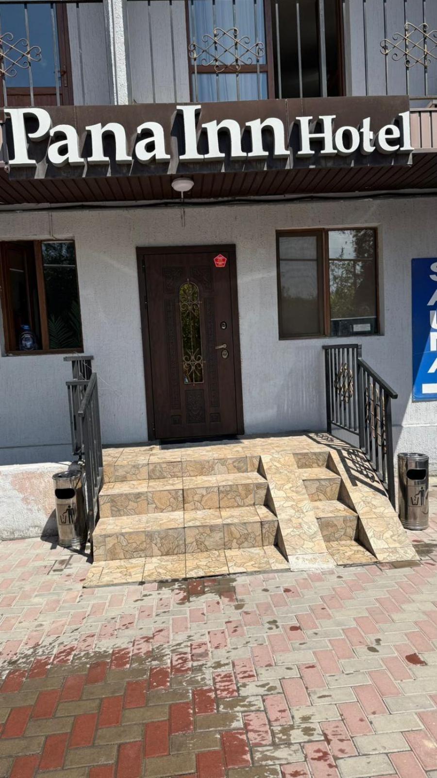 Пана Hotell Alma-Ata Exteriör bild