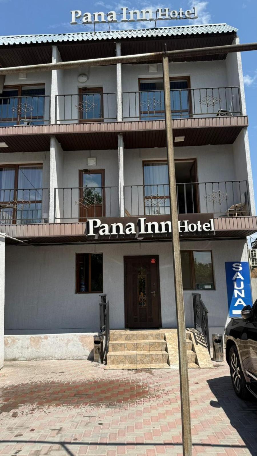 Пана Hotell Alma-Ata Exteriör bild